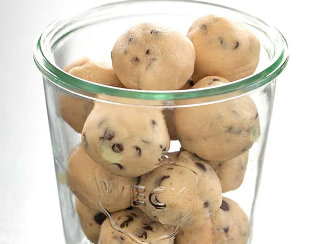 Gluten-free-cookie-dough-in-ja